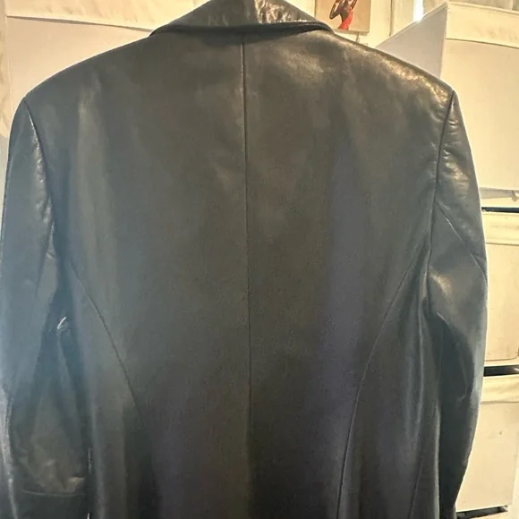 Leather jacket - Picture 9 of 14